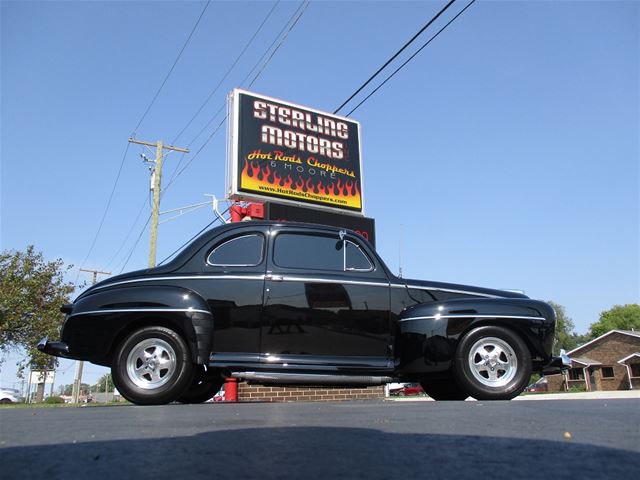 1948 Ford Super Deluxe