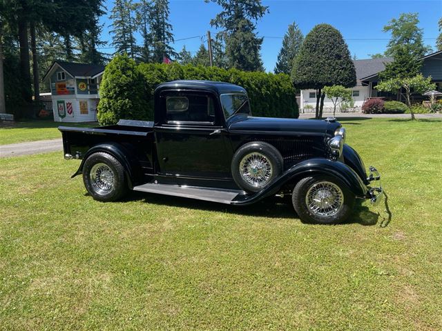 1935 Dodge Deluxe