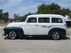 1954 Chevrolet Suburban Picture 2