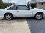 1990 Ford Mustang Picture 2