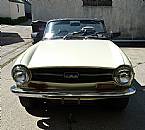 1972 Triumph TR6 Picture 2