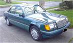 1990 Mercedes 300E Picture 2