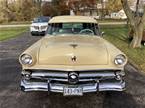 1954 Ford Crestline Picture 3