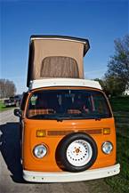 1975 Volkswagen T2 Campervan Picture 4