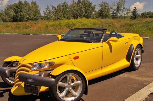 Plymouth Prowler с прицепом